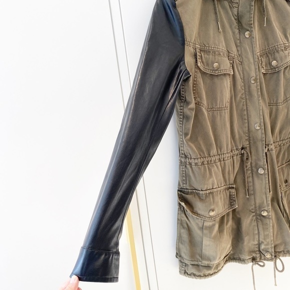 𝅺aritzia Balfour Jacket - Picture 3 of 7